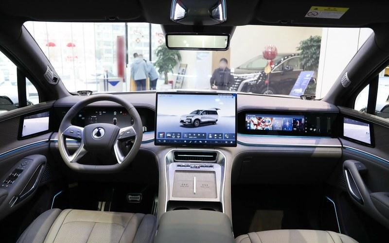 Denza N9 EV — электромобиль под заказ из Китая