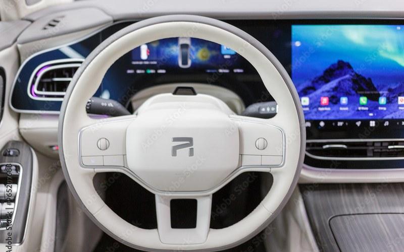 Rising Auto F7 — электромобиль под заказ из Китая